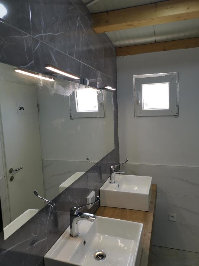 Hotel Camper For Two à Banjole Extérieur photo