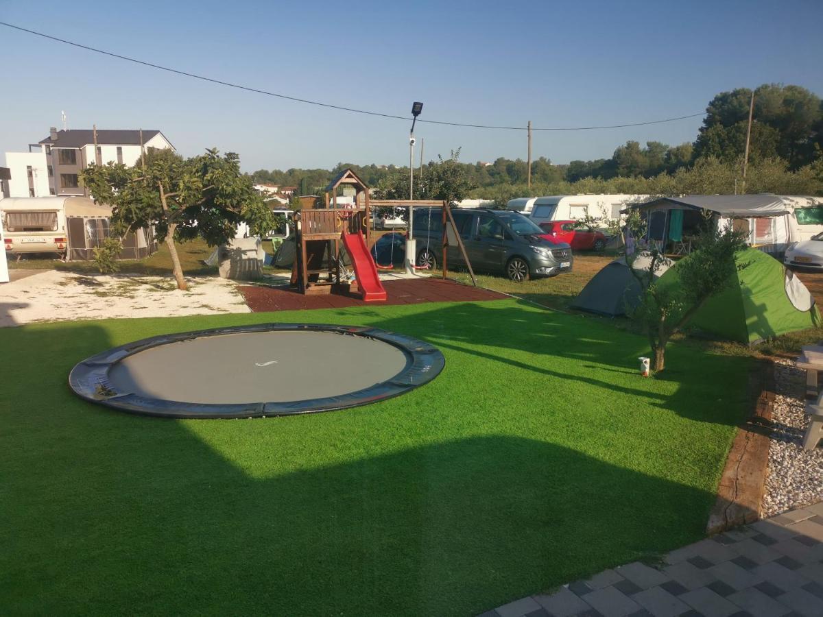 Hotel Camper For Two à Banjole Extérieur photo